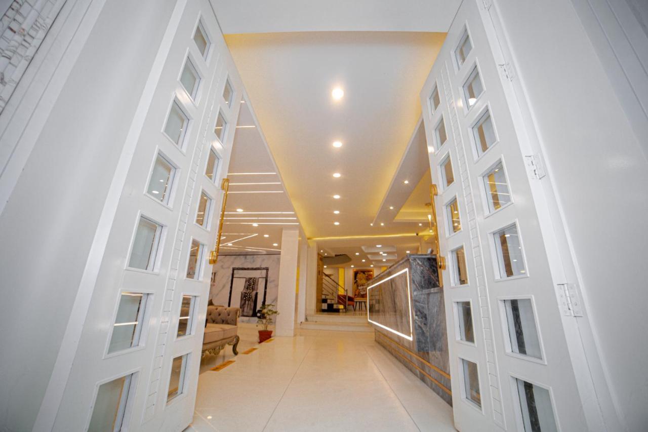 Отель Pearl Courtyard Варанаси Экстерьер фото