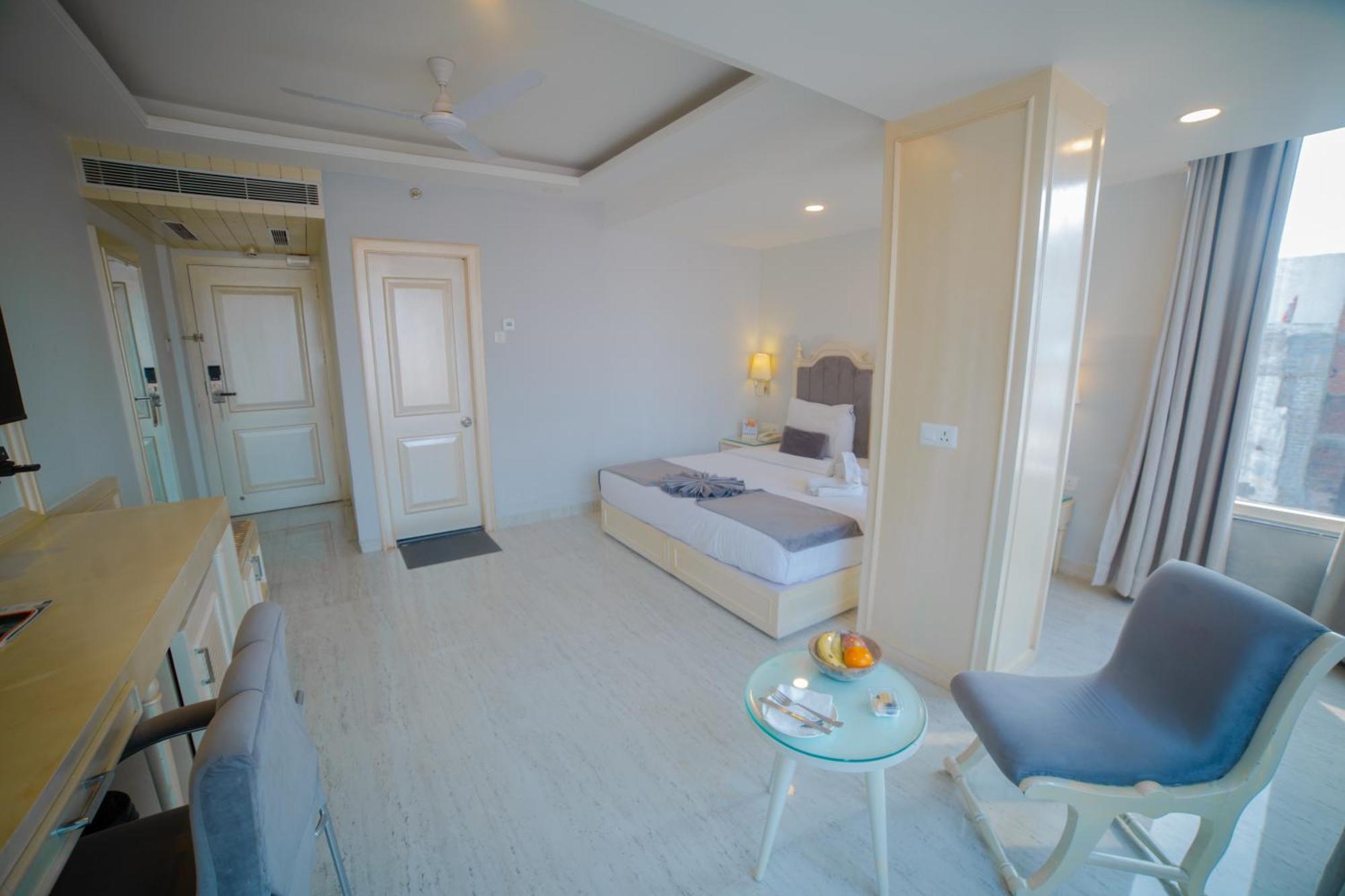 Отель Pearl Courtyard Варанаси Экстерьер фото