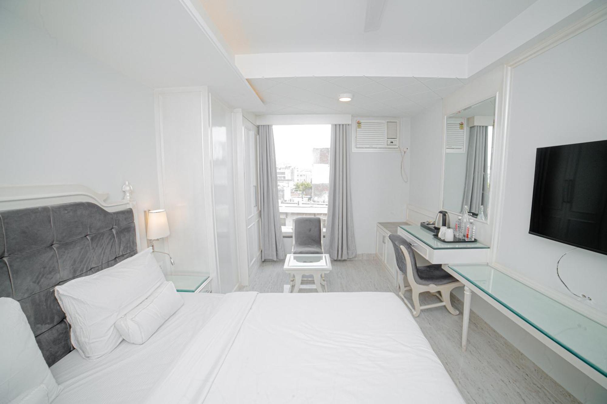 Отель Pearl Courtyard Варанаси Экстерьер фото